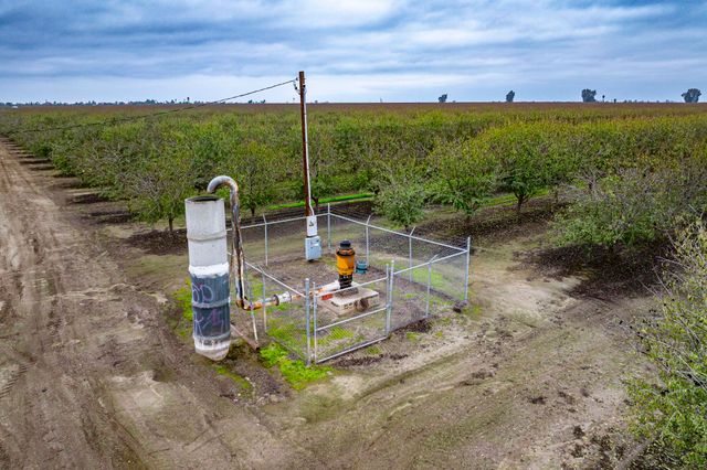 Deer Creek Road, Earlimart, CA 93219