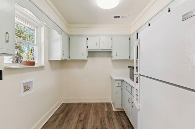 1015 Elbert Street, Darien, GA 31305