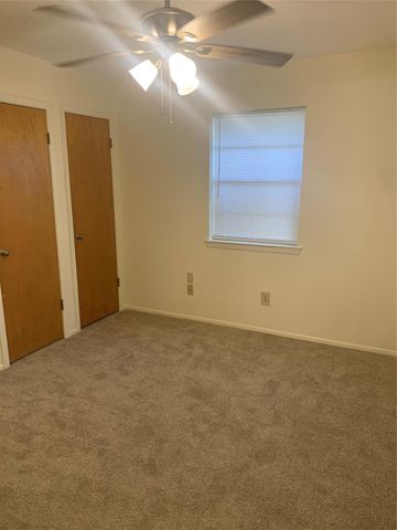 713-715 Cincinnati Street, Angleton, TX 77515