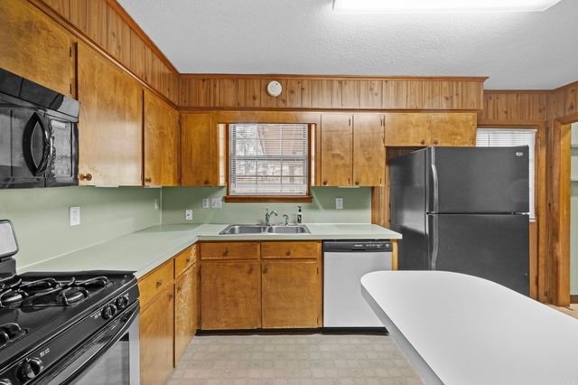 516 Lindenhurst Drive, North Little Rock, AR 72118