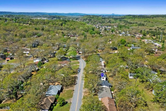 516 Lindenhurst Drive, North Little Rock, AR 72118