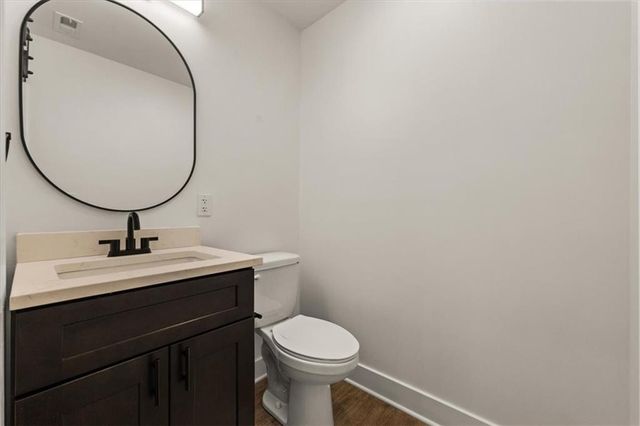 1229 E 29th Street, Kansas City, MO 64109