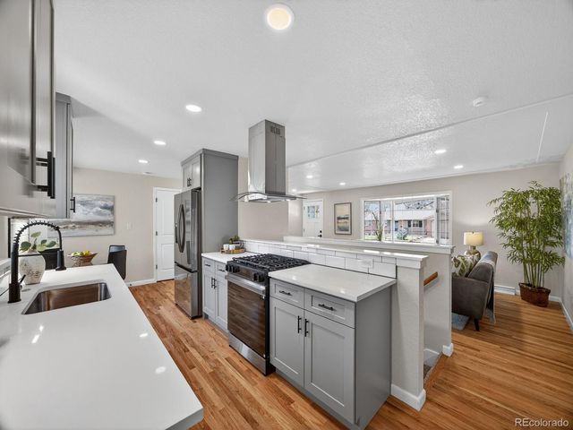 6984 Owens Street, Arvada, CO 80004