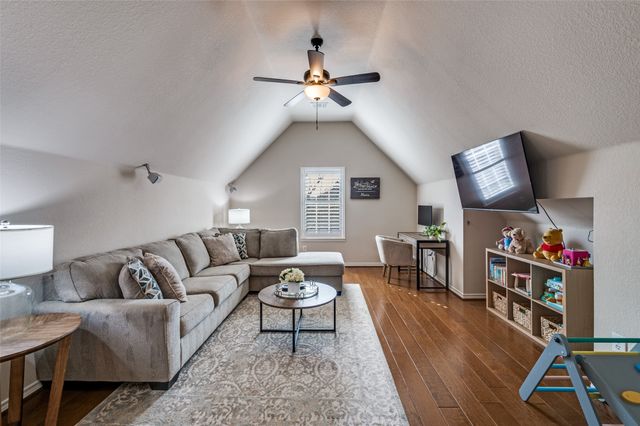 9308 Water Tree Drive, Mckinney, TX 75072