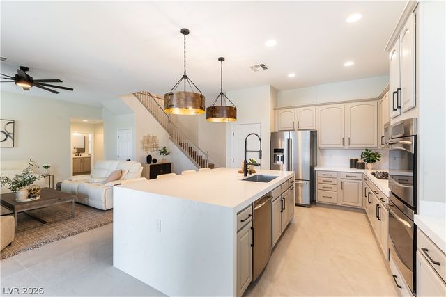 9632 Staff Lane, Las Vegas, NV 89178