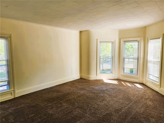 12 North Main Street, Murray, NY 14470