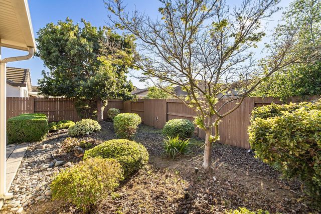 9930 Hatherton Way, Elk Grove, CA 95757