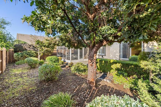 9930 Hatherton Way, Elk Grove, CA 95757