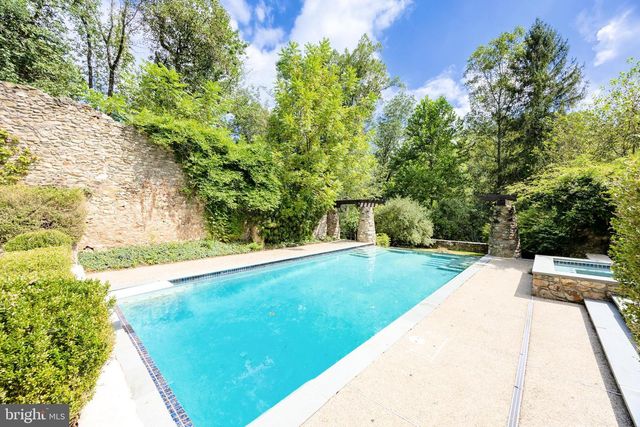 580 REEDS RD, Downingtown, PA 19335