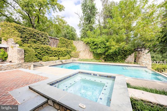 580 REEDS RD, Downingtown, PA 19335