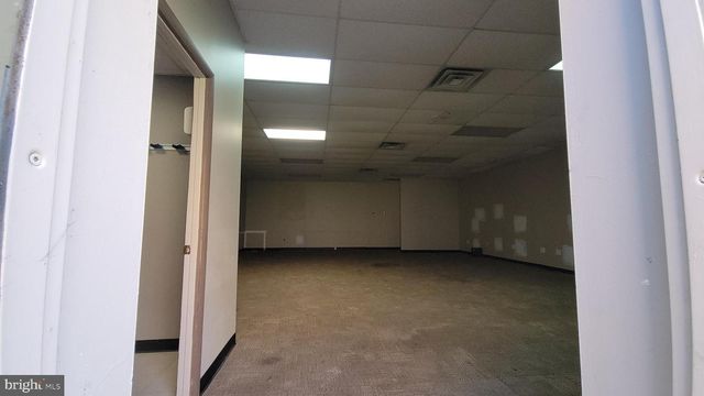4009 MARKET ST, Philadelphia, PA 19104