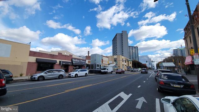 4009 MARKET ST, Philadelphia, PA 19104
