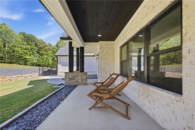 16 Mountain Creek Trail NE, Fairmount, GA 30139