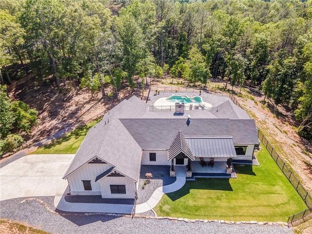 16 Mountain Creek Trail NE, Fairmount, GA 30139