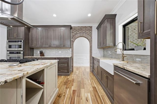 16 Mountain Creek Trail NE, Fairmount, GA 30139