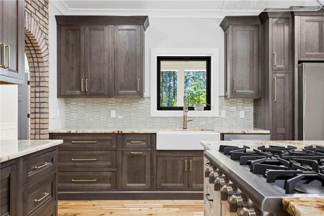 16 Mountain Creek Trail NE, Fairmount, GA 30139