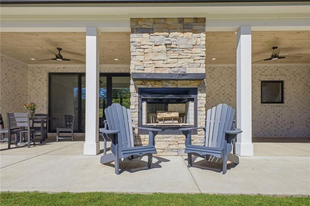 16 Mountain Creek Trail NE, Fairmount, GA 30139