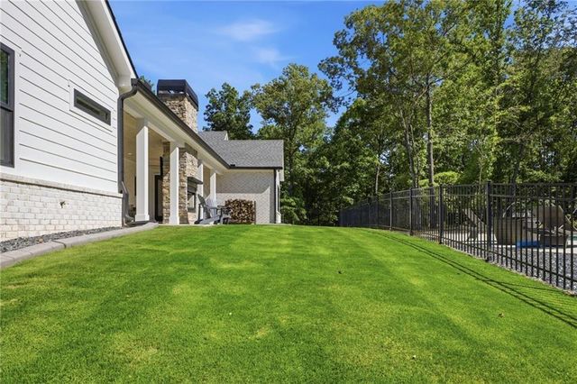 16 Mountain Creek Trail NE, Fairmount, GA 30139