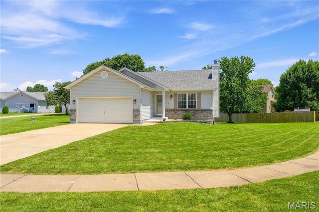 535 Briar Meadows Court, Wentzville, MO 63385