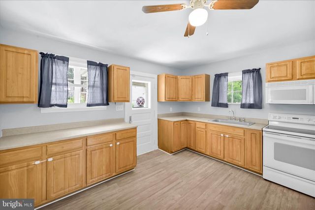 78 SKYLINE DR, Reading, PA 19606