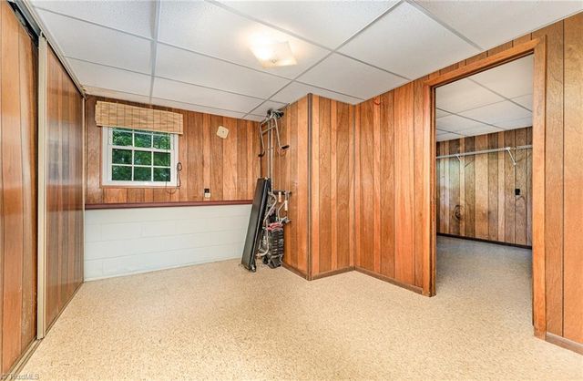 4325 Rosebriar Lane, Winston-salem, NC 27106