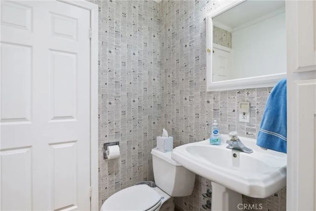 942 N Wanda, Orange, CA 92867