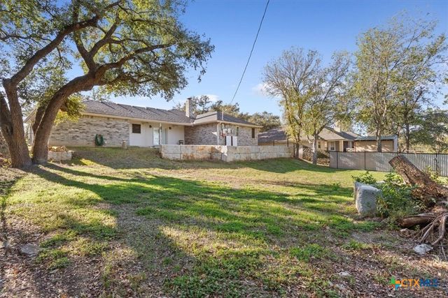 8 W Aztec Lane, Belton, TX 76513