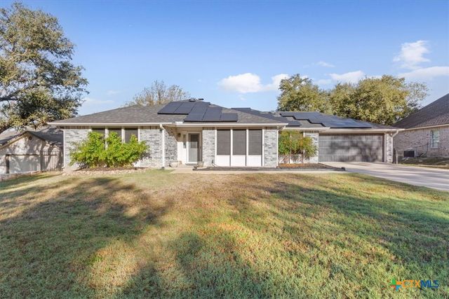 8 W Aztec Lane, Belton, TX 76513