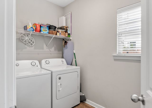 1304 Busiris Dr, Hermitage, TN 37076