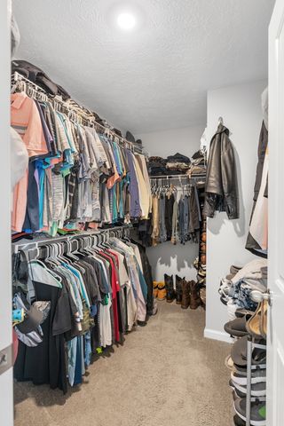 1304 Busiris Dr, Hermitage, TN 37076