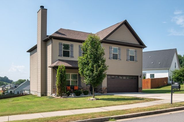 1304 Busiris Dr, Hermitage, TN 37076