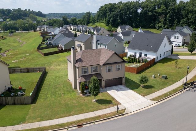 1304 Busiris Dr, Hermitage, TN 37076