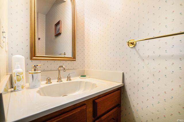 51436 Turnwood Lane, Granger, IN 46530