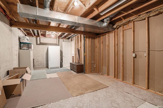 51436 Turnwood Lane, Granger, IN 46530