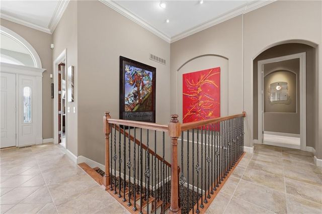 1608 NW Sunridge Drive, Blue Springs, MO 64015