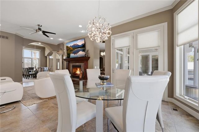 1608 NW Sunridge Drive, Blue Springs, MO 64015