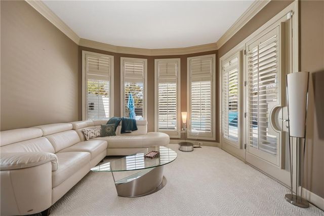 1608 NW Sunridge Drive, Blue Springs, MO 64015