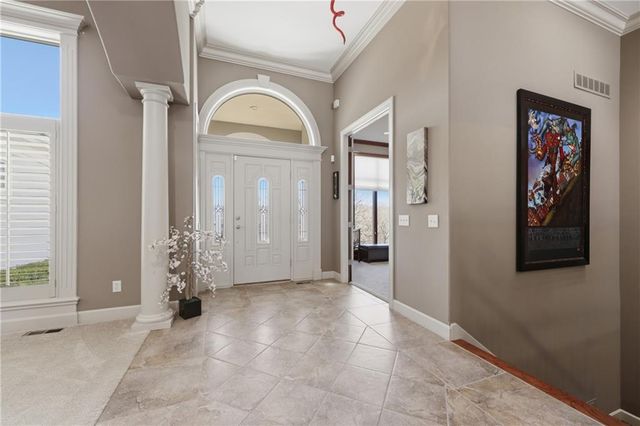 1608 NW Sunridge Drive, Blue Springs, MO 64015