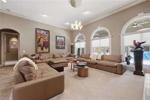 1608 NW Sunridge Drive, Blue Springs, MO 64015