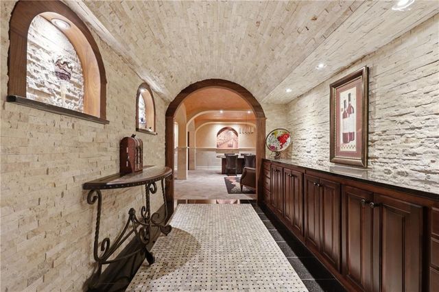 1608 NW Sunridge Drive, Blue Springs, MO 64015