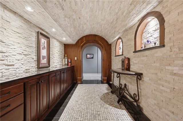 1608 NW Sunridge Drive, Blue Springs, MO 64015