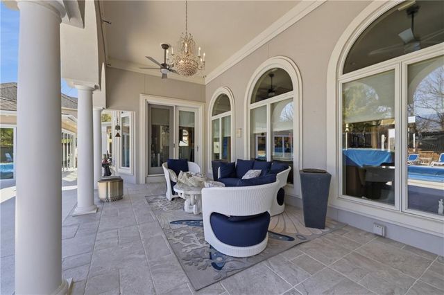 1608 NW Sunridge Drive, Blue Springs, MO 64015