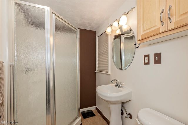 1761 Oakmount Road, South Euclid, OH 44121
