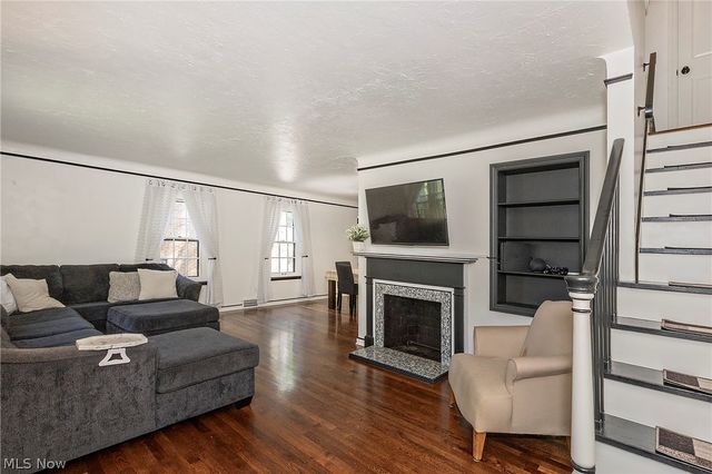 1761 Oakmount Road, South Euclid, OH 44121