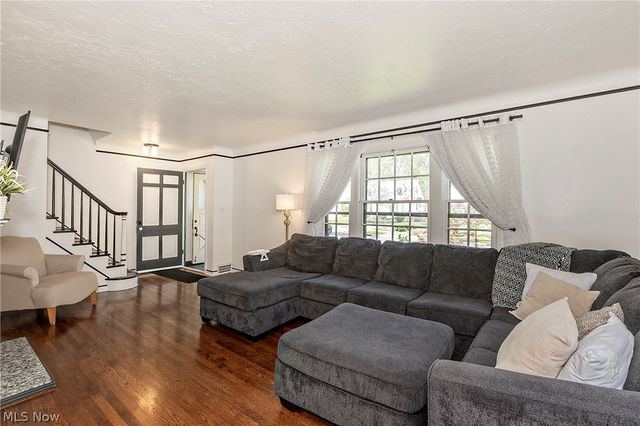1761 Oakmount Road, South Euclid, OH 44121