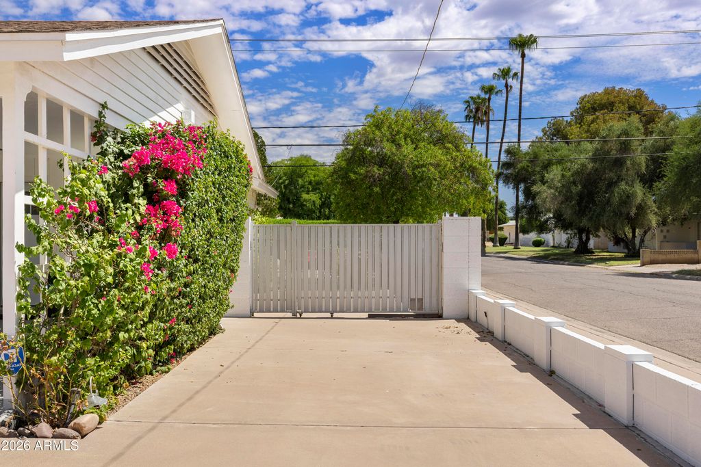 4329 N 35TH Street, Phoenix, AZ 85018 — photo 3