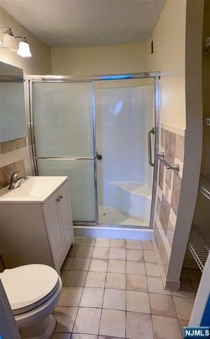 555 North Avenue 10C, Fort Lee, NJ 07024