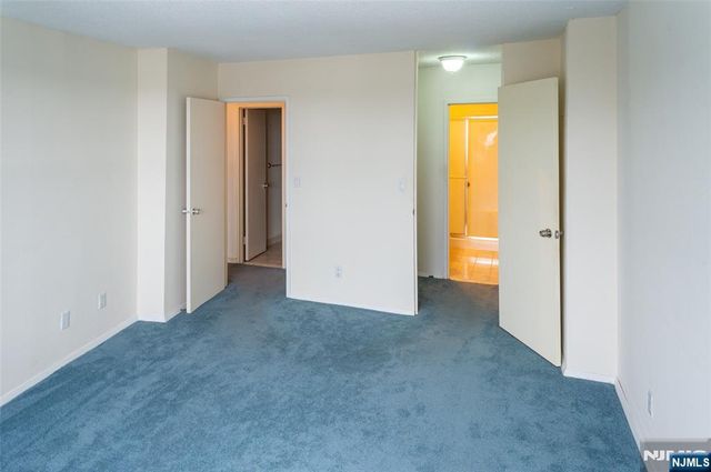 555 North Avenue 10C, Fort Lee, NJ 07024