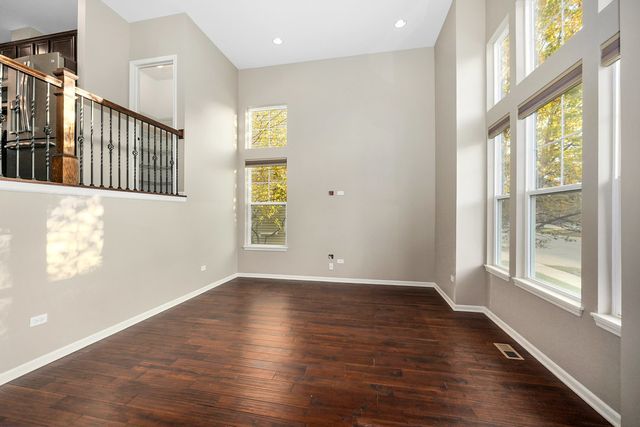 849 Station Boulevard, Aurora, IL 60504