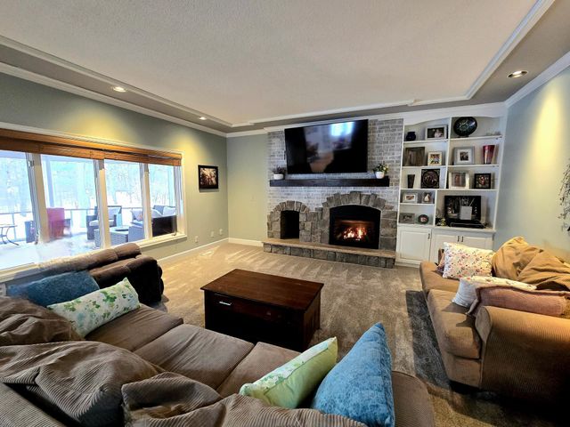 2237 Chelmsford Lane, Saint Cloud, MN 56301